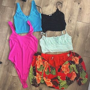 Colorful fun top bundle